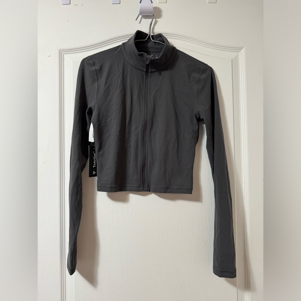 Aritzia TNA zip up legging set